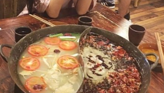 一男一女单独吃饭正常吗(一男一女单独吃饭正常吗知乎)