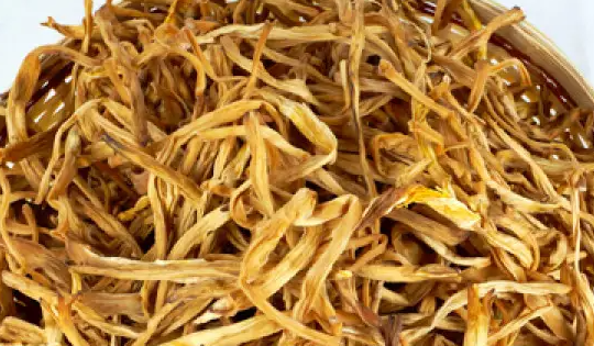 干黄花菜怎么烧汤好喝(干黄花菜怎么煮汤好喝)